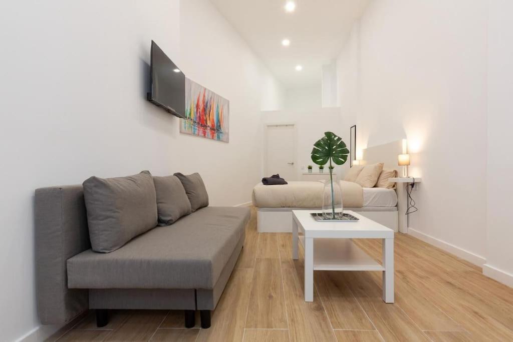 דירות ולנסיה Nuevo Loft En Playa Y Cerca Del Centro, Ac Y Wifi מראה חיצוני תמונה